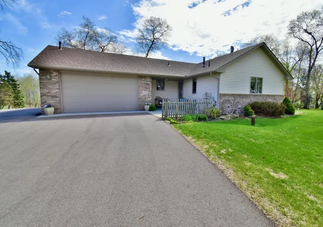 Photo 2 of Single family home for sale at 21265 Concord St Nw, Elk River, MN 55330 | MLS# 7118897 | Listing updated on 2026-10-07
