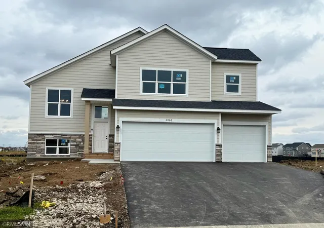 1st image of 19099 Goodhue St Ne, Cedar, MN 55011 | MLS# 7118927