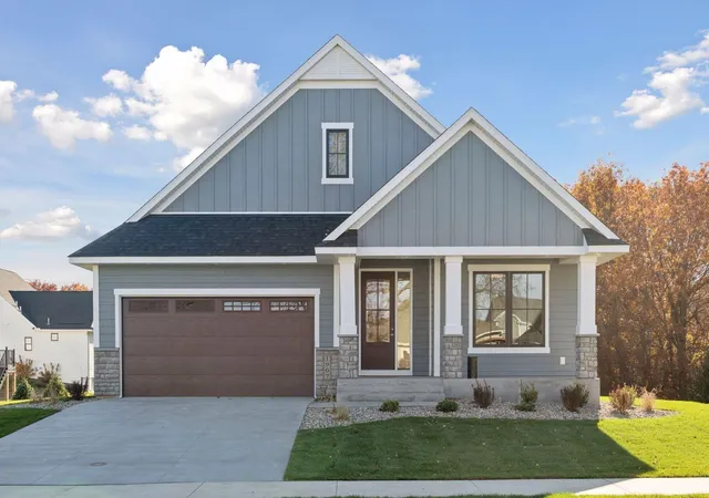 Photo 3 of Single family home for sale at 1907 Brookeview Ct, Carver, MN 55315 | MLS# 7118946 | Listing updated on 2026-10-07