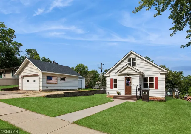 1st image of 514 4th St S, Cannon Falls, MN 55009 | MLS# 7118953