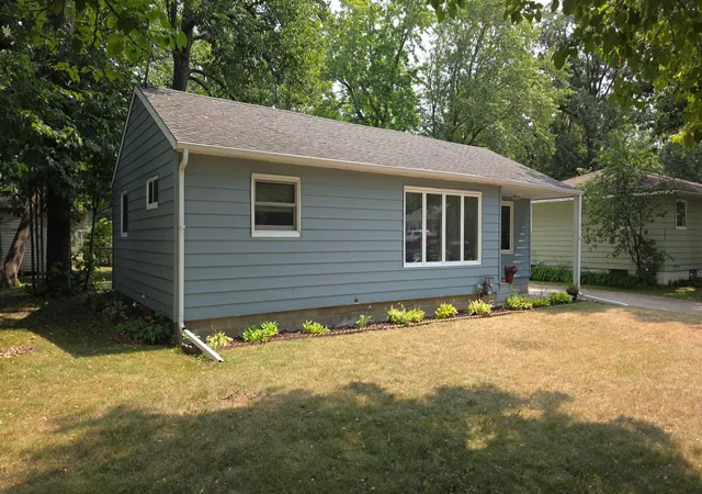 2nd image of 1517 Gary Ave, Detroit Lakes, MN 56501 | MLS# 7118957