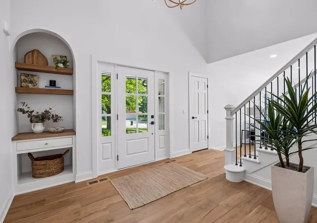 Photo 3 of Sale Pending at 5804 Schaefer Rd, Minneapolis, MN 55436 | MLS# 7118962 | Listing updated on 2026-08-24