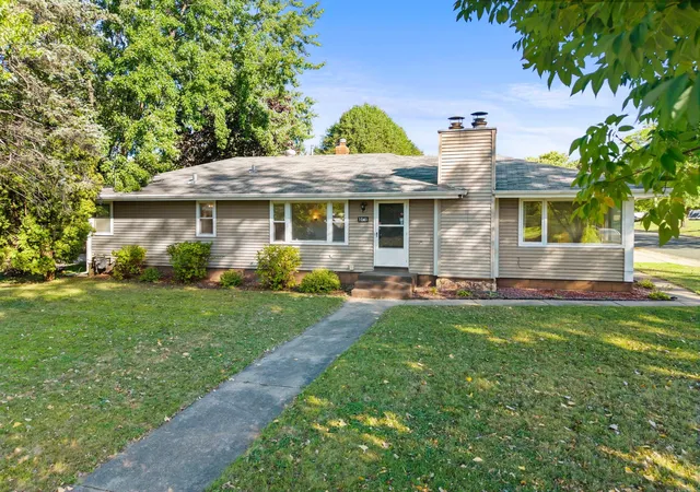 Photo 1 of Single family home for sale at 1041 Keefe St, Saint Paul, MN 55121 | MLS# 7118964 | Listing updated on 2026-10-07