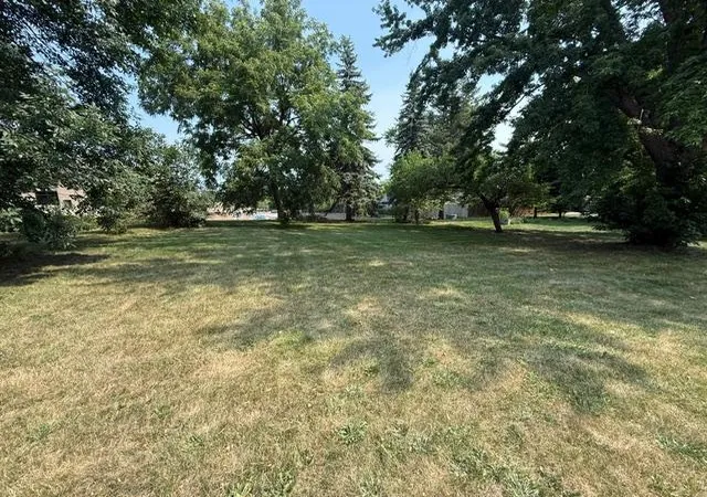 Photo 4 of Single family home for sale at 819 E Meadow Ln, Redwood Falls, MN 56283 | MLS# 7118965 | Listing updated on 2026-08-10