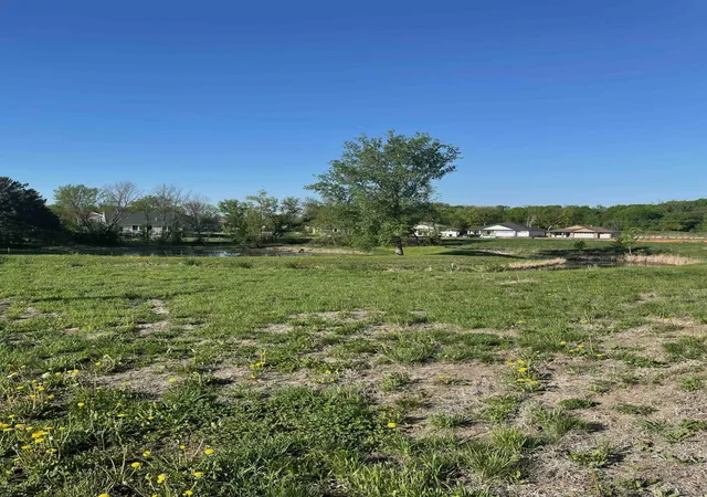 Photo 3 of Sale Pending at 1958 Campfire Dr E, Waconia, MN 55387 | MLS# 7118980 | Listing updated on 2026-09-02