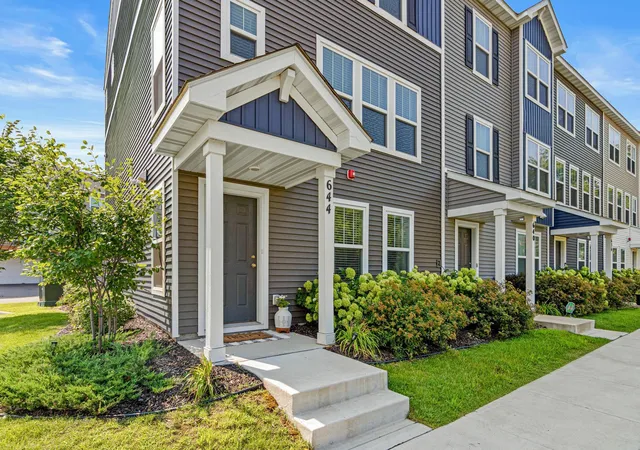 Photo 2 of Single family home for sale at 644 Village Dr, Saint Paul, MN 55112 | MLS# 7119007 | Listing updated on 2026-09-02