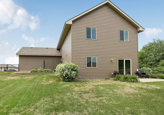 37th image of 105 Estate Dr, Avon, MN 56310 | MLS# 7119017
