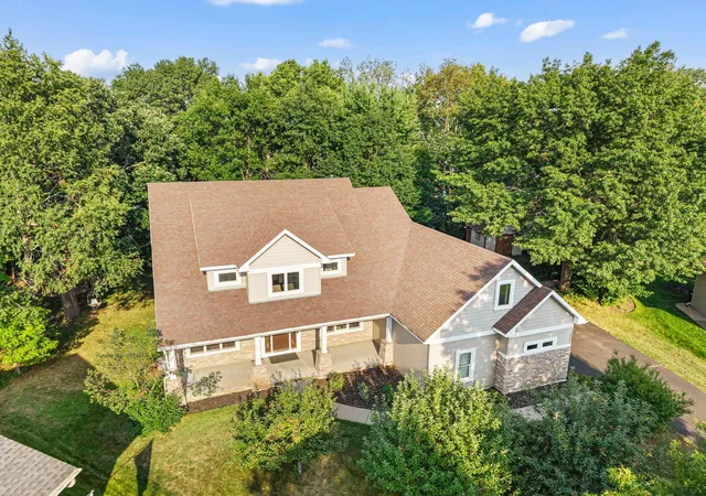 Photo 2 of Single family home for sale at 380 Sioux Lookout, Lino Lakes, MN 55014 | MLS# 7119037 | Listing updated on 2026-10-19