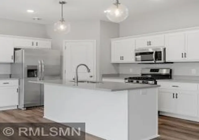 Photo 4 of Sale Pending at 10568 Goodview Ave S, Cottage Grove, MN 55016 | MLS# 7119051 | Listing updated on 2026-09-25