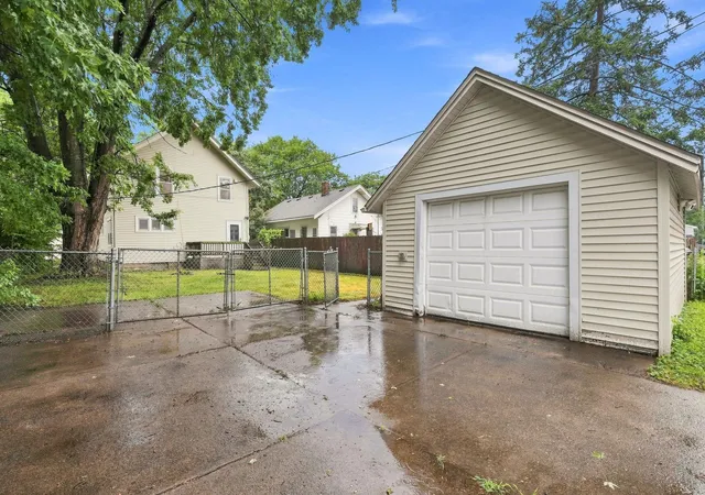 Photo 20 of Single family home for sale at 1019 Sherburne Ave, Saint Paul, MN 55104 | MLS# 7119052 | Listing updated on 2026-09-04