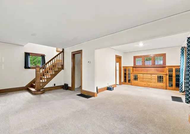 Photo 4 of Single family home for sale at 1019 Sherburne Ave, Saint Paul, MN 55104 | MLS# 7119052 | Listing updated on 2026-09-04