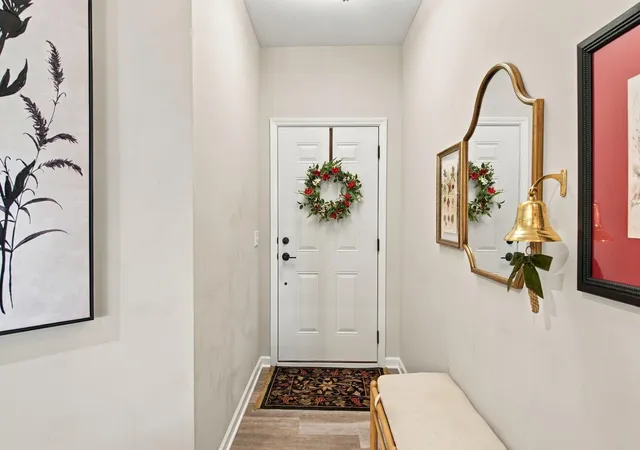 Photo 4 of Single family home for sale at 11271 Brookview Rd, Saint Paul, MN 55129 | MLS# 7119062 | Listing updated on 2026-10-08