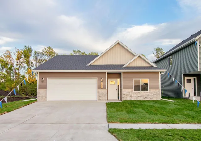 Photo 1 of Single family home for sale at 7030 65 Street S, Horace, ND 58047 | MLS# 7119066 | Listing updated on 2026-09-25