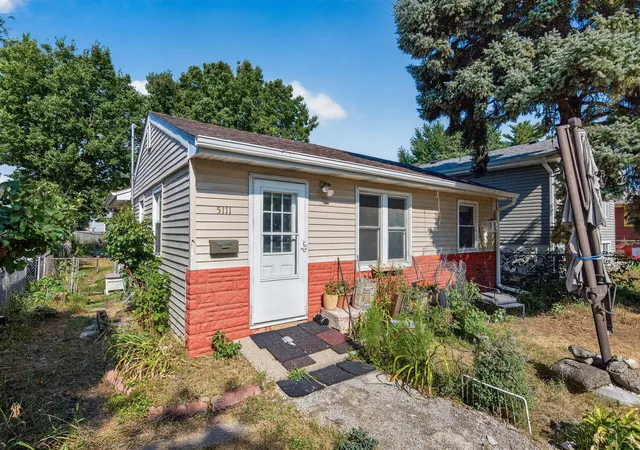 Photo 1 of Single family home for sale at 5111 James Ave N, Minneapolis, MN 55430 | MLS# 7119077 | Listing updated on 2026-09-02