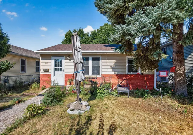 Photo 3 of Single family home for sale at 5111 James Ave N, Minneapolis, MN 55430 | MLS# 7119077 | Listing updated on 2026-09-02