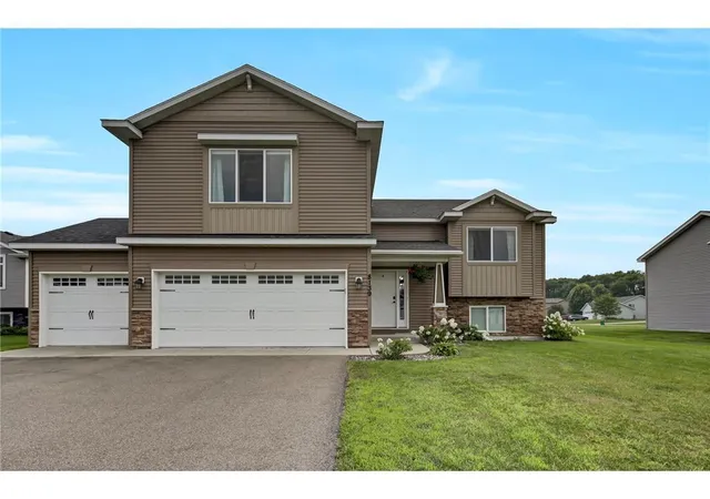 Photo 1 of Single family home for sale at 5289 114th Avenue, Clear Lake, MN 55319 | MLS# 7119079 | Listing updated on 2026-08-03