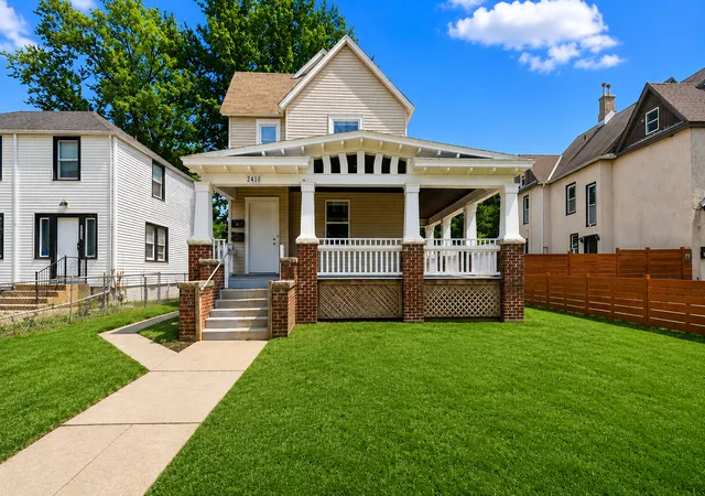 2nd image of 2410 James Ave N, Minneapolis, MN 55411 | MLS# 7119082
