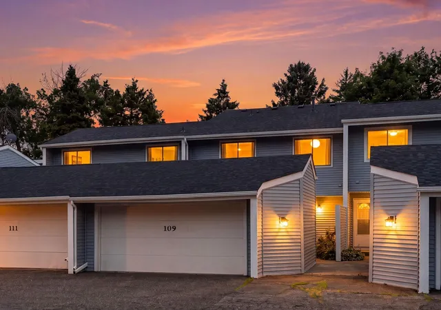 Single family home for sale at 109 Canabury Ct, Saint Paul, MN 55117 | MLS# 7119085