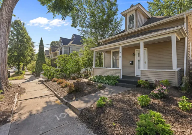 Photo 2 of Single family home for sale at 712 24th Avenue Ne, Minneapolis, MN 55418 | MLS# 7119096 | Listing updated on 2026-08-07
