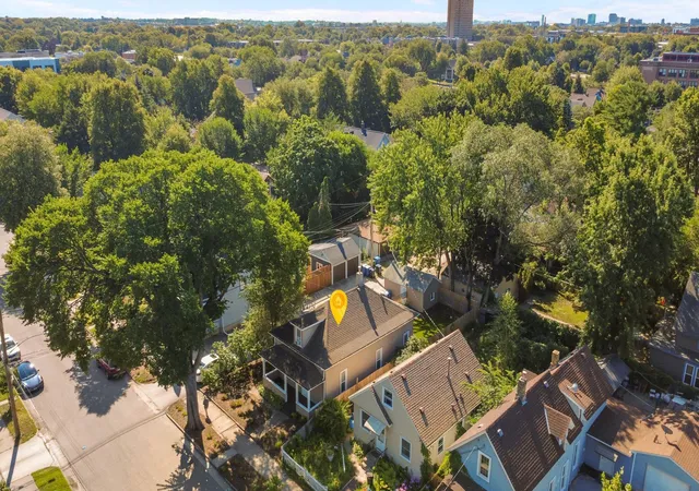 Photo 3 of Single family home for sale at 712 24th Avenue NE, Minneapolis, MN 55418 | MLS# 7119096 | Listing updated on 2026-08-07