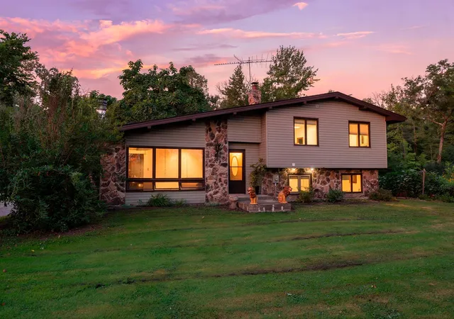 Photo 1 of Sale Pending at 32350 Cedar Crst Trl Ne, North Branch, MN 55056 | MLS# 7119104 | Listing updated on 2026-09-12