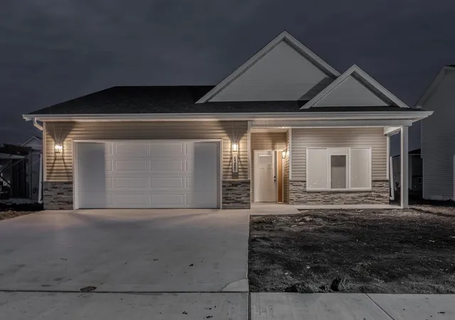 1st image of 6813 Deer Creek Loop, Horace, ND 58047 | MLS# 7119118