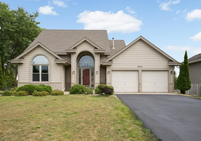 1st image of 5410 Teakwood Ln N, Plymouth, MN 55442 | MLS# 7119119