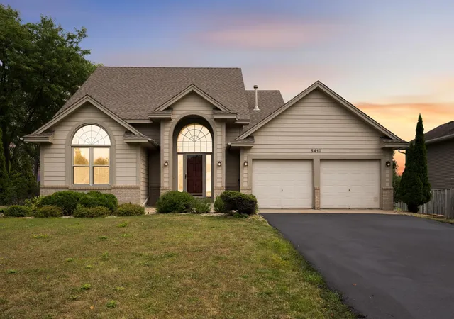 38th image of 5410 Teakwood Ln N, Plymouth, MN 55442 | MLS# 7119119