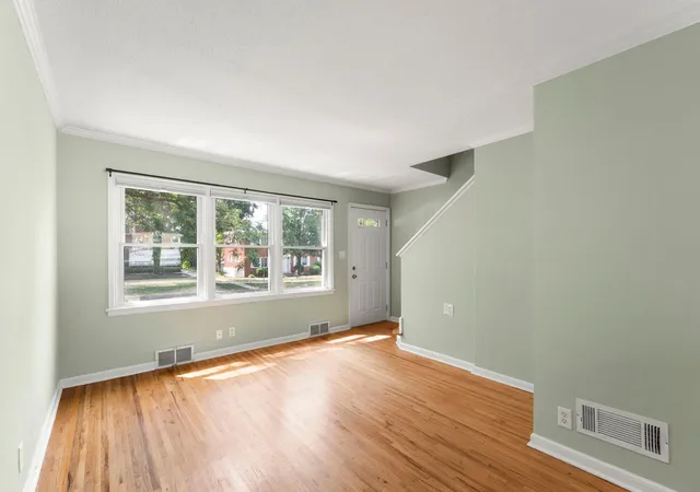 Photo 3 of Single family home for sale at 2037 Montreal Ave, Saint Paul, MN 55116 | MLS# 7119121 | Listing updated on 2026-07-31