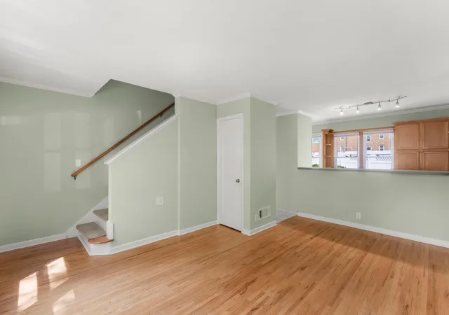 Photo 4 of Single family home for sale at 2037 Montreal Ave, Saint Paul, MN 55116 | MLS# 7119121 | Listing updated on 2026-07-31
