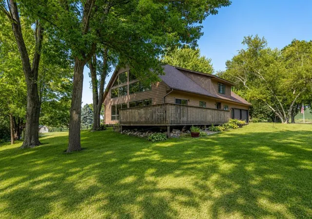 Photo 3 of Single family home for sale at 41748 E Shore Dr, Kilkenny, MN 56052 | MLS# 7119136 | Listing updated on 2026-08-24