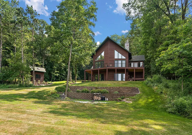 2nd image of 1383a Bay View Dr, Saint Croix Falls, WI 54024 | MLS# 7119138