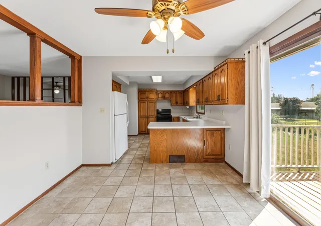 Photo 4 of Single family home for sale at 300 8th Street NW, Plainview, MN 55964 | MLS# 7119146 | Listing updated on 2026-09-03