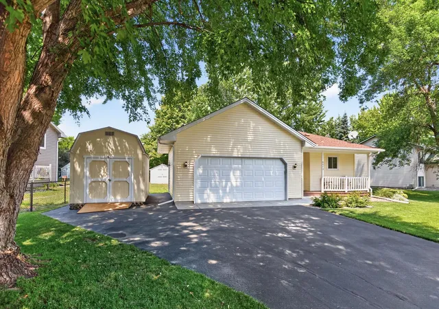 1st image of 6043 Kalland Dr Ne, Albertville, MN 55301 | MLS# 7119158
