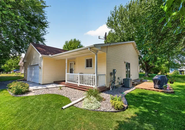 3rd image of 6043 Kalland Dr Ne, Albertville, MN 55301 | MLS# 7119158