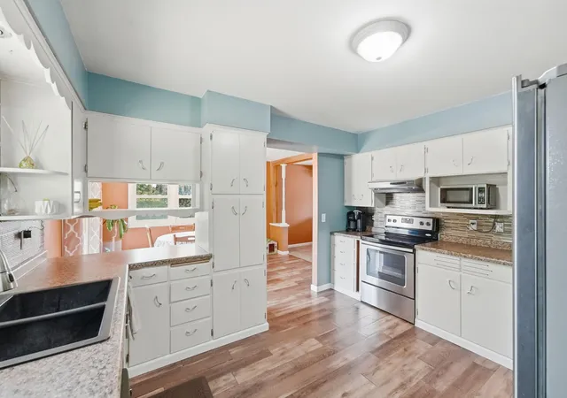 Photo 2 of Sale Pending at 407 W Birch St, Saint Joseph, MN 56374 | MLS# 7119168 | Listing updated on 2026-10-03