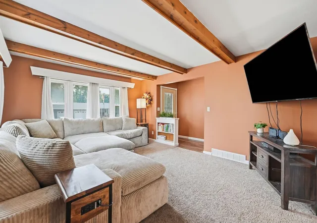 Photo 4 of Sale Pending at 407 W Birch St, Saint Joseph, MN 56374 | MLS# 7119168 | Listing updated on 2026-10-03