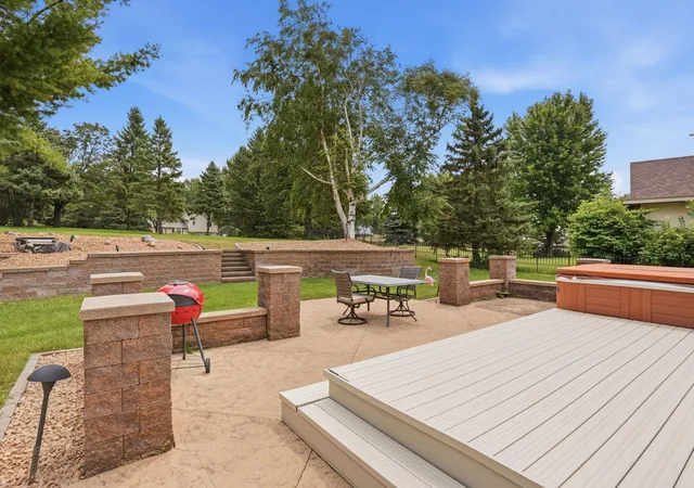 Photo 2 of Single family home for sale at 3200 Eagle Ridge Dr E, Willmar, MN 56201 | MLS# 7119171 | Listing updated on 2026-09-02