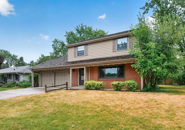 1st image of 2509 119th Ave Nw, Minneapolis, MN 55433 | MLS# 7119187
