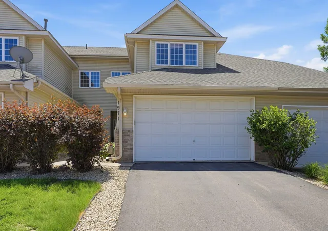 1st image of 1971 Andrew Ct, Chanhassen, MN 55317 | MLS# 7119206