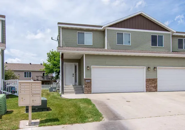 Photo 1 of Single family home for sale at 4213 51st Street S, Fargo, ND 58104 | MLS# 7119225 | Listing updated on 2026-10-17
