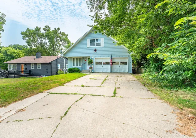 Photo 3 of Sale Pending at 405 W Channing Ave, Fergus Falls, MN 56537 | MLS# 7119255 | Listing updated on 2026-08-24
