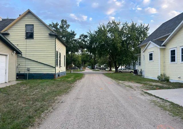 Photo 10 of Single family home for sale at 309 4th Street W, Thief River Falls, MN 56701 | MLS# 7119259 | Listing updated on 2026-08-25