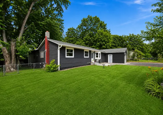 2nd image of 12851 7th Ave N, Zimmerman, MN 55398 | MLS# 7119294