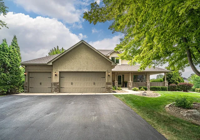 Photo 1 of Single family home for sale at 15353 Eagles Rdg Nw, Prior Lake, MN 55372 | MLS# 7119334 | Listing updated on 2026-10-14