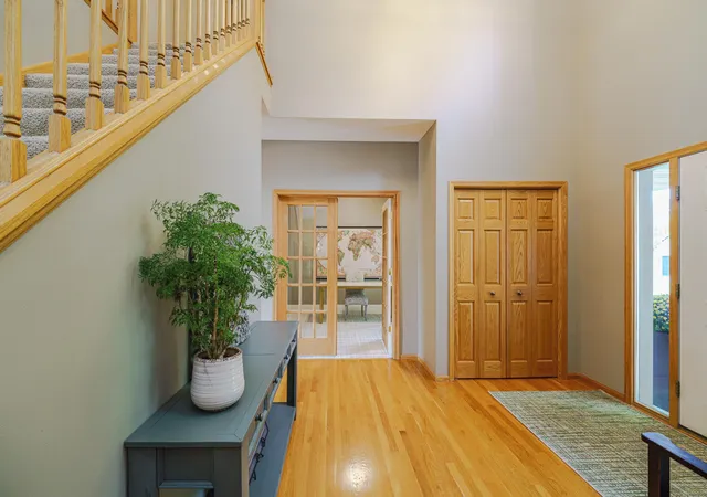 Photo 3 of Single family home for sale at 15353 Eagles Rdg Nw, Prior Lake, MN 55372 | MLS# 7119334 | Listing updated on 2026-10-14
