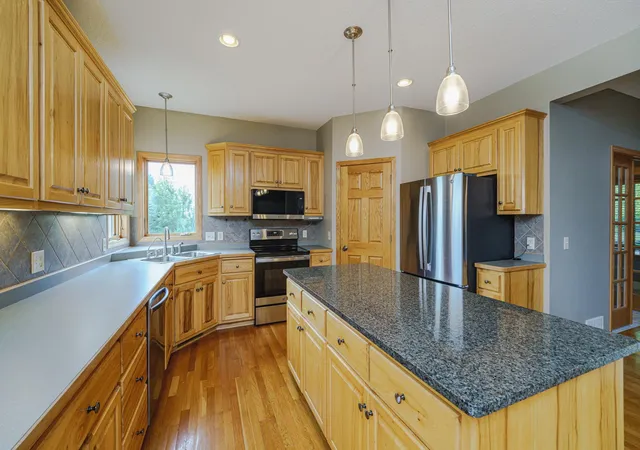 Photo 3 of Single family home for sale at 15353 Eagles Rdg Nw, Prior Lake, MN 55372 | MLS# 7119334 | Listing updated on 2026-09-24