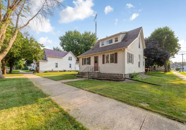 2nd image of 200 First Ave Se, Mapleton, MN 56065 | MLS# 7119337