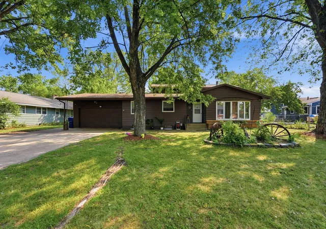 Photo 1 of Single family home for sale at 1204 Whitney Dr, Saint Cloud, MN 56303 | MLS# 7119357 | Listing updated on 2026-08-01