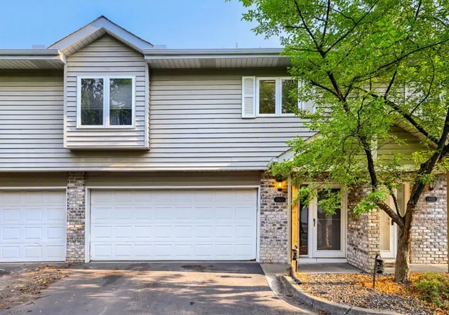 1st image of 13027 Penn Ave S, Burnsville, MN 55337 | MLS# 7119371